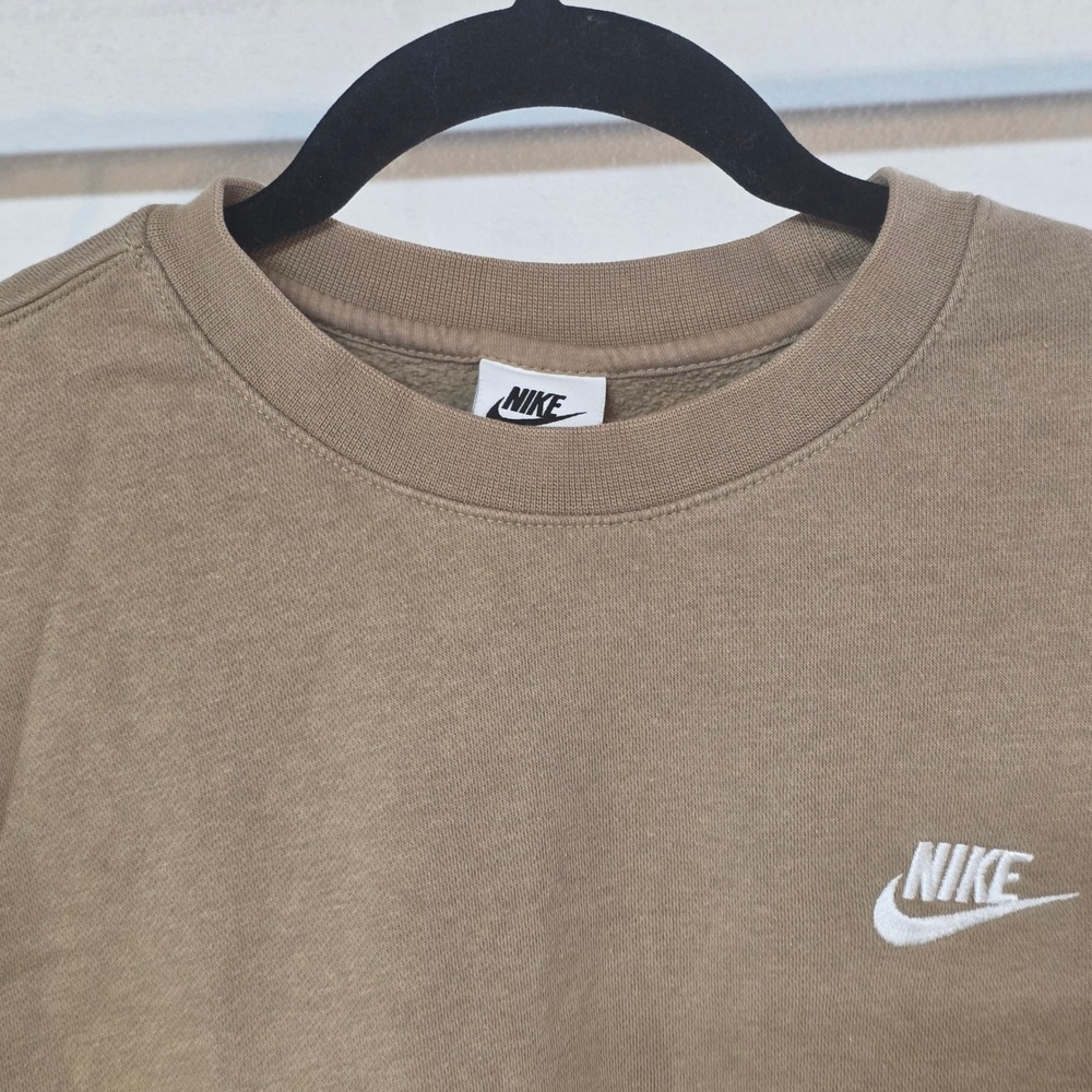 Nike Sportswear Club Fleece Crewneck Sweatshirt Khaki Tan Mens Small BV2662-247 - Picture 6 of 9